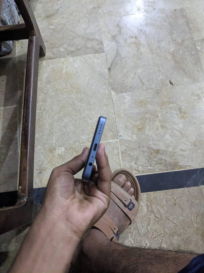 Realme C63 1