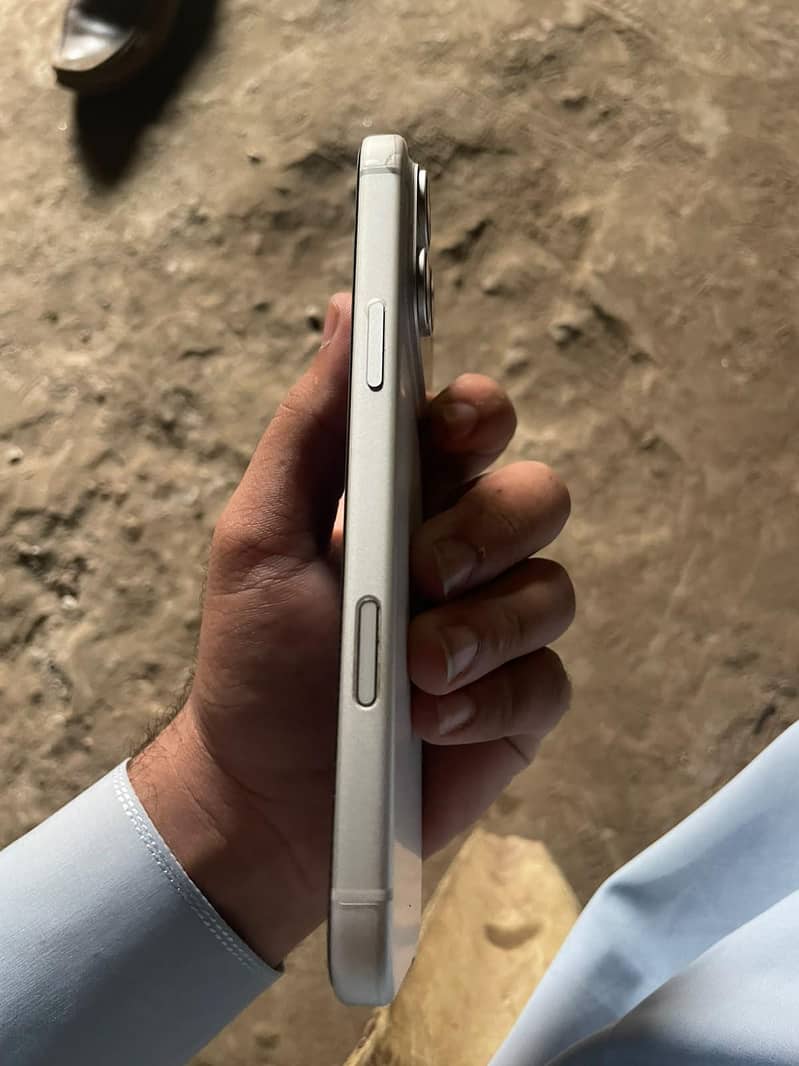 Apple iPhone 17 Pro Max 2