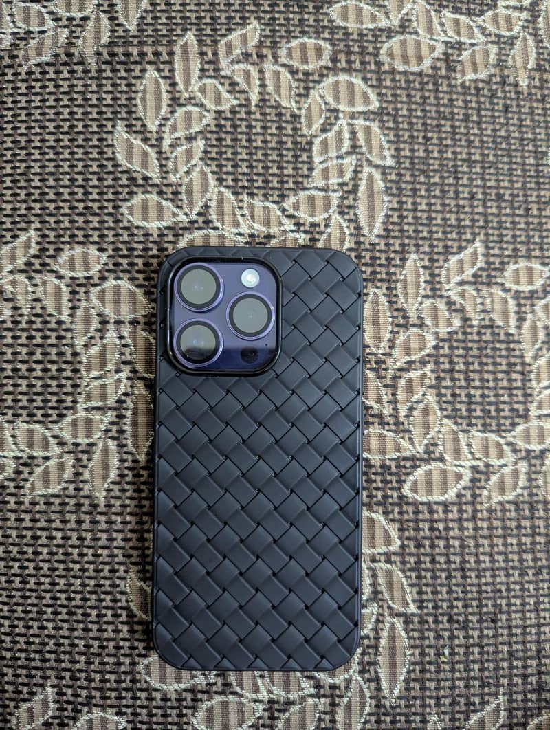 Apple iPhone 14 Pro 0