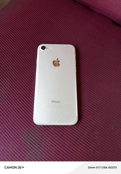 Apple iPhone 7 PTA 32gb boht achi condition