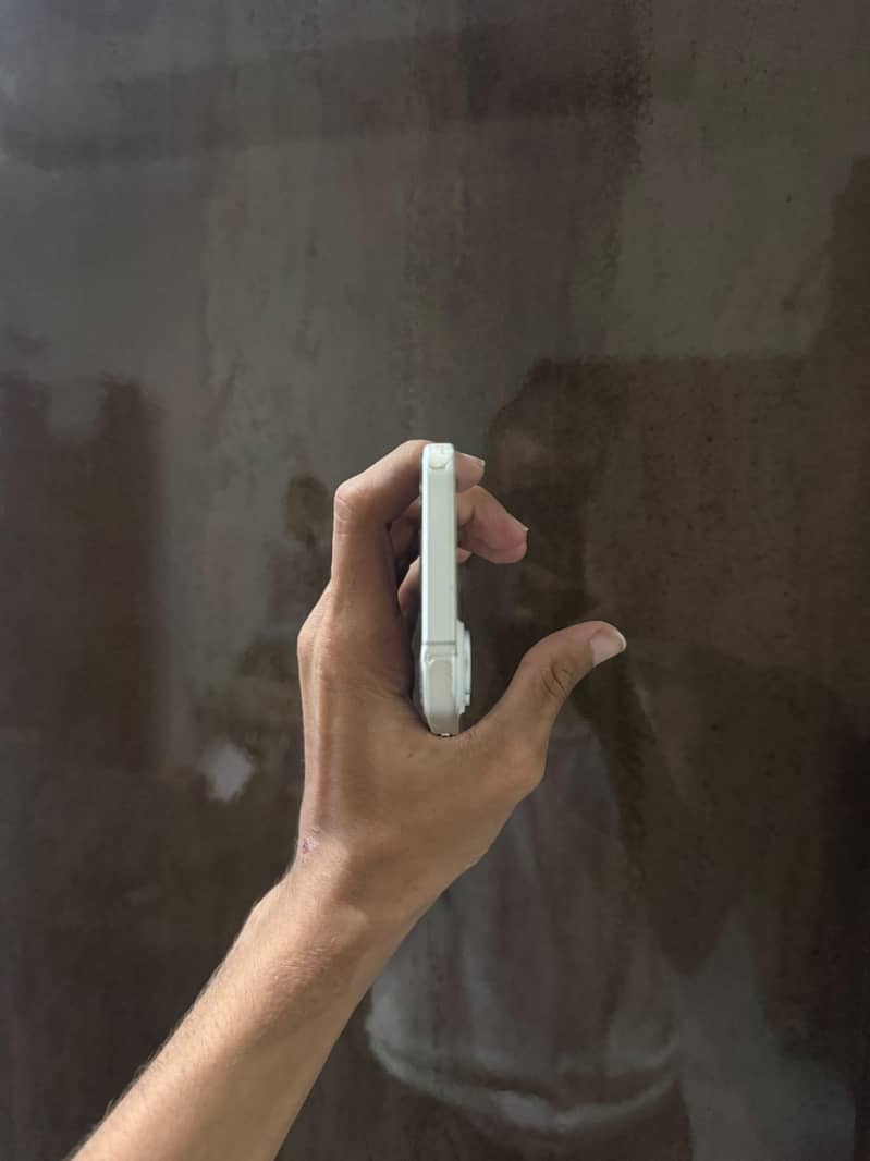 Apple iPhone 17 3