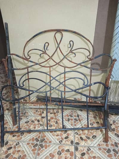 Single Iron Bed for Sale
