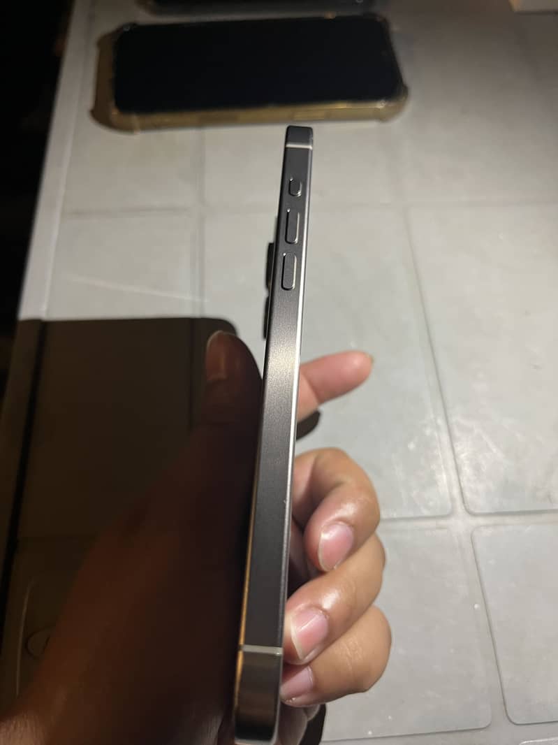 Apple iPhone 15 Pro Max PTA 3