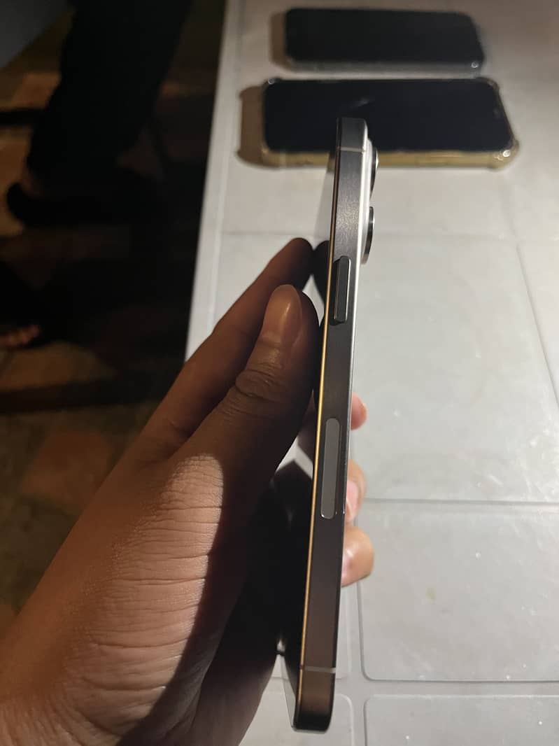 Apple iPhone 15 Pro Max PTA 5