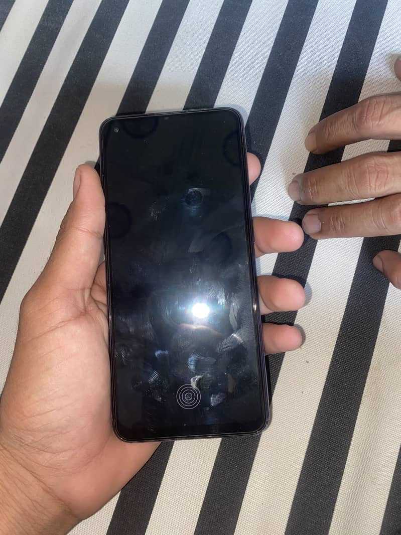 OPPO F19 0