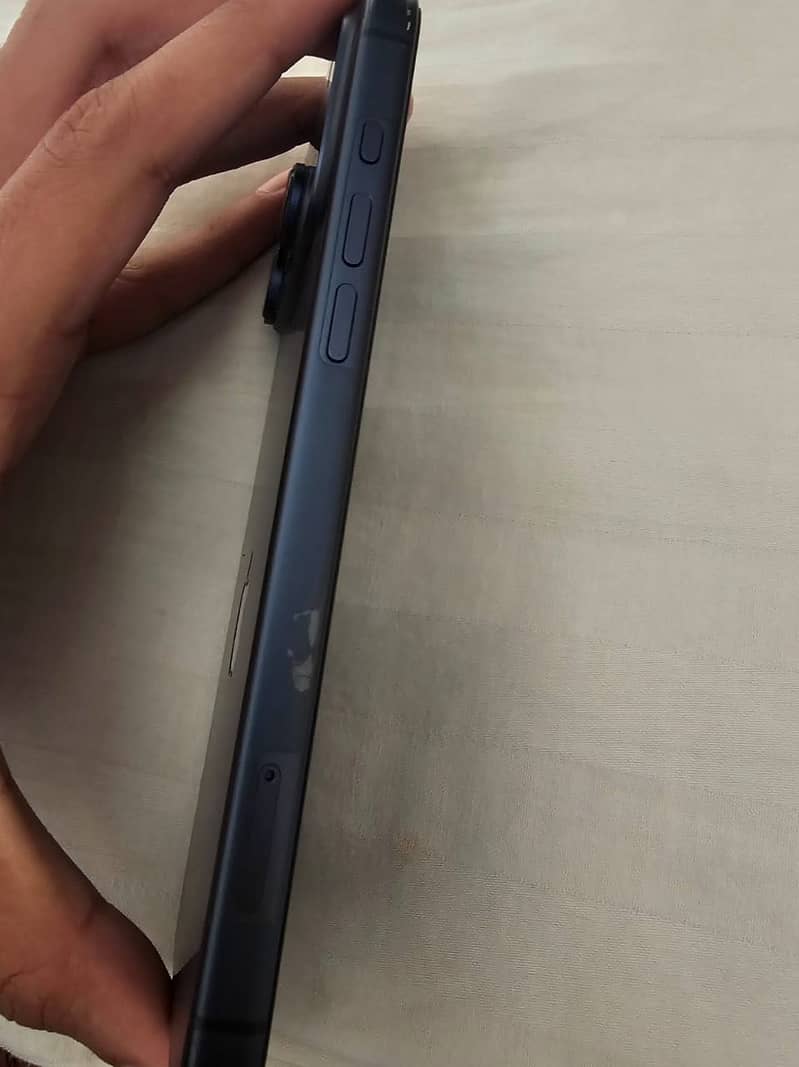 Apple iPhone 17 Pro Max 3