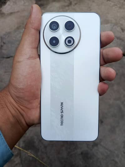 Tecno SPARK 30 Pro