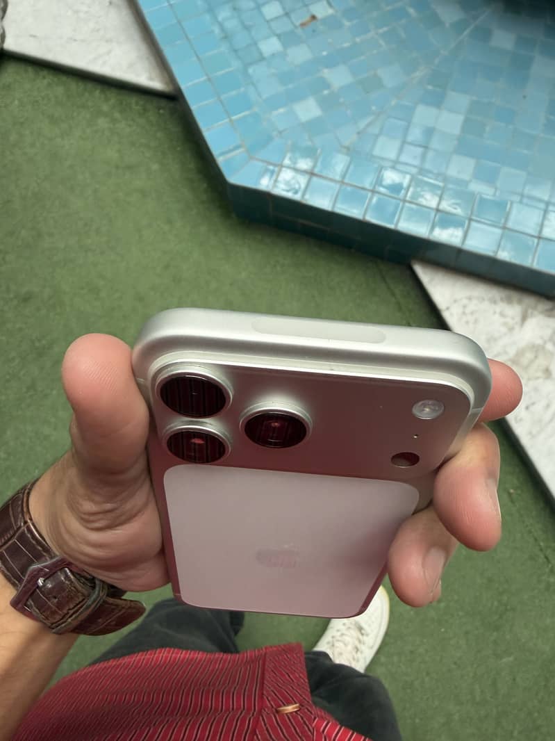 iPhone 17 Pro Max 1