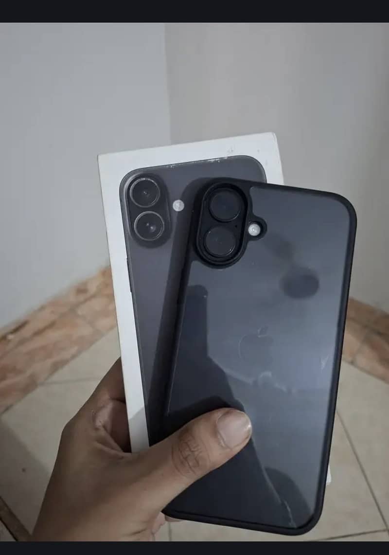 Iphone 16 plus 3