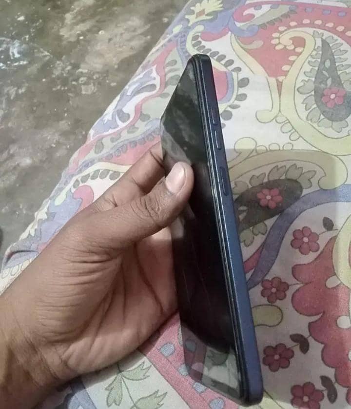 Tecno Spark 10 0