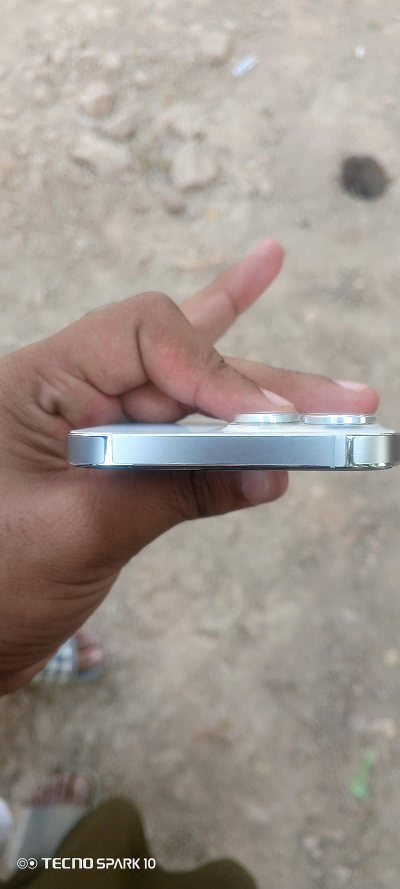 Apple iPhone 13 Pro Max 4