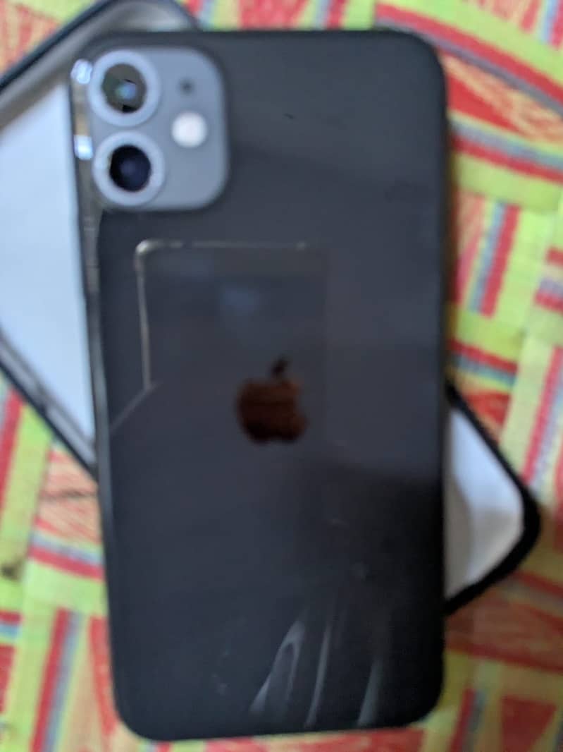 Apple iPhone 11 3