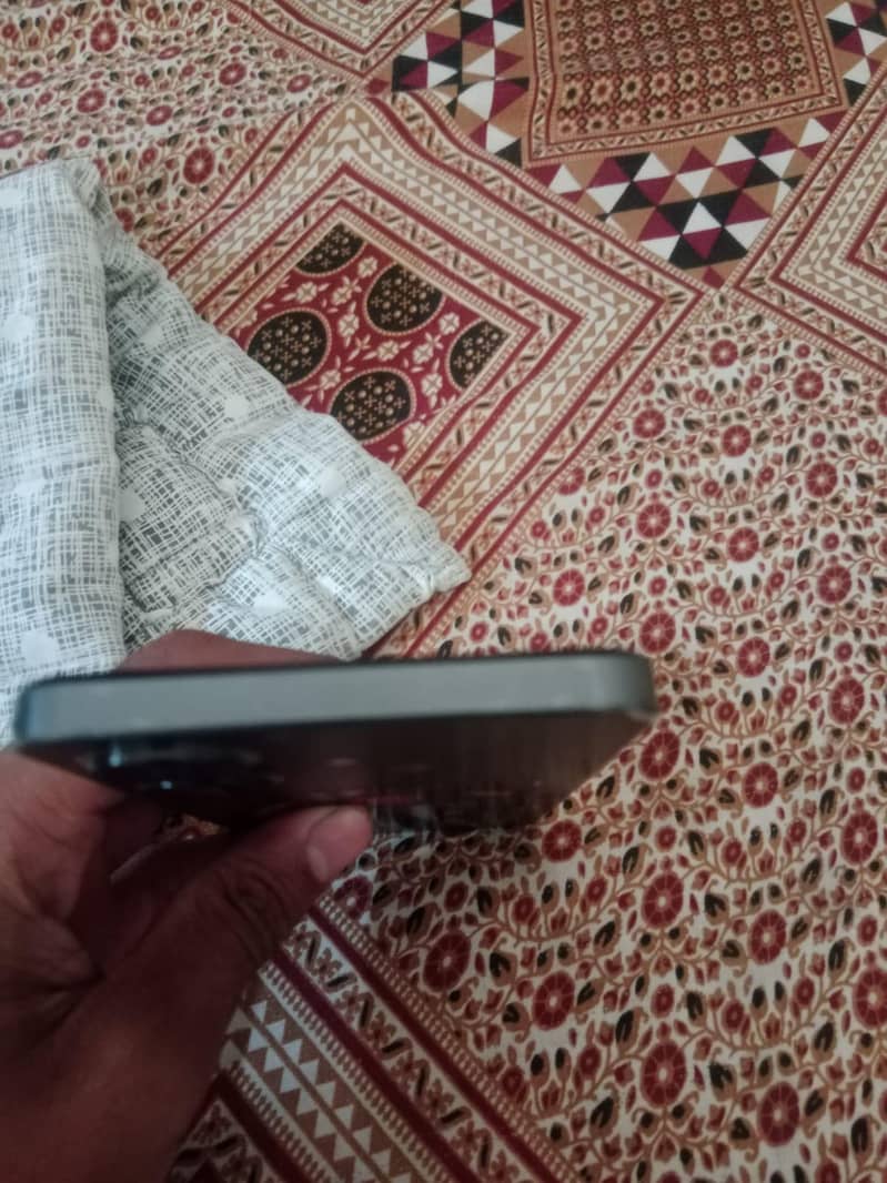 Realme Note 60x 4