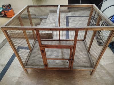 Beautiful Wooden Chicken Coop / Murghi Ka Pinjra (9/10 Mint Condition