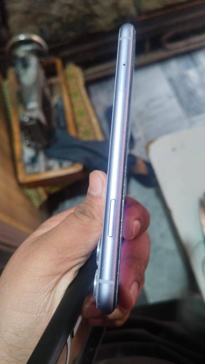 Apple iPhone 11 2