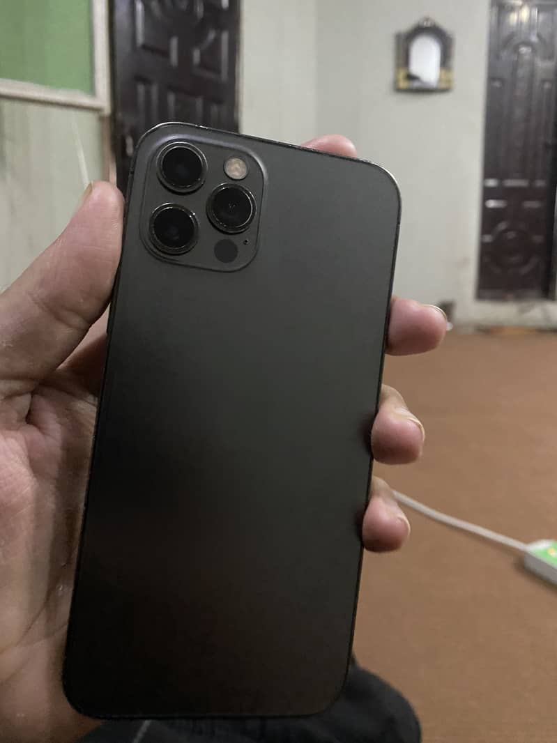 Apple iPhone 12 Pro 2