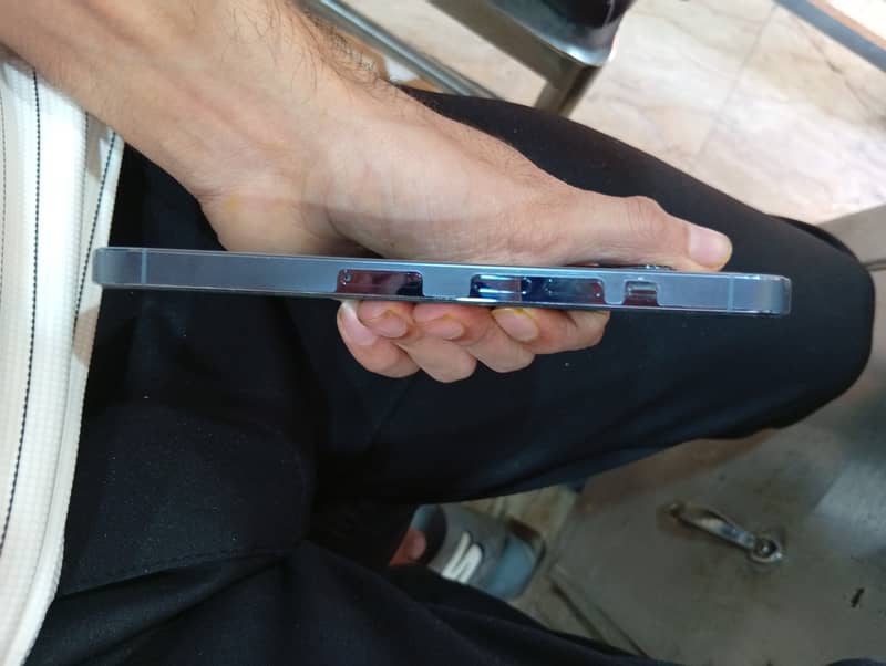 Apple iPhone 13 Pro 0