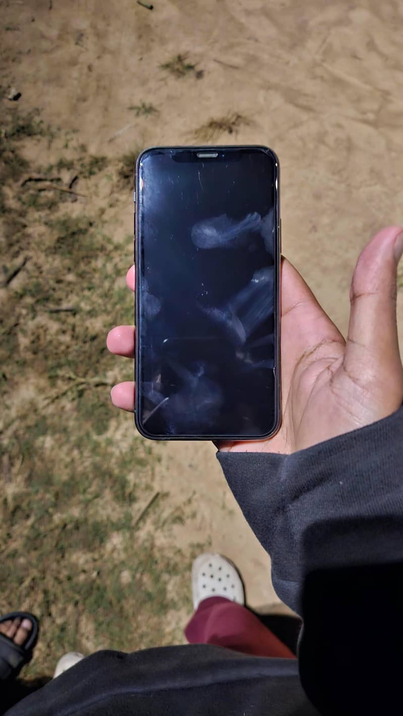 Apple iPhone 11 Pro 3