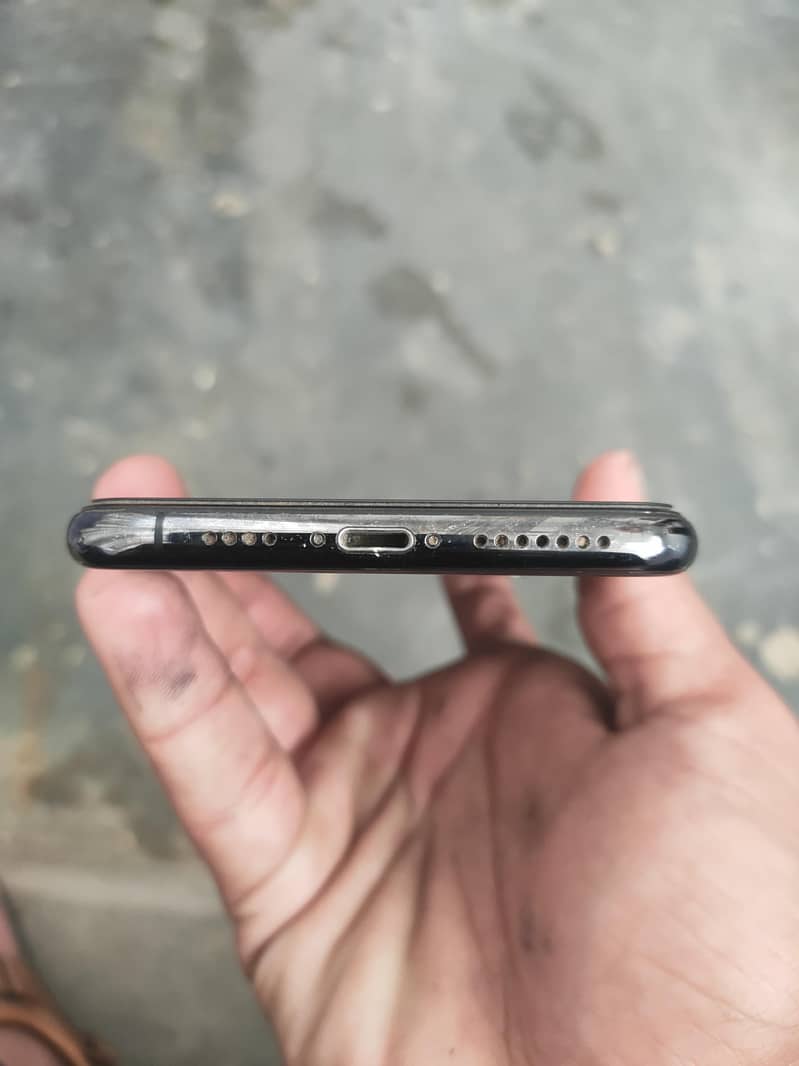 Apple iPhone XS Max 2
