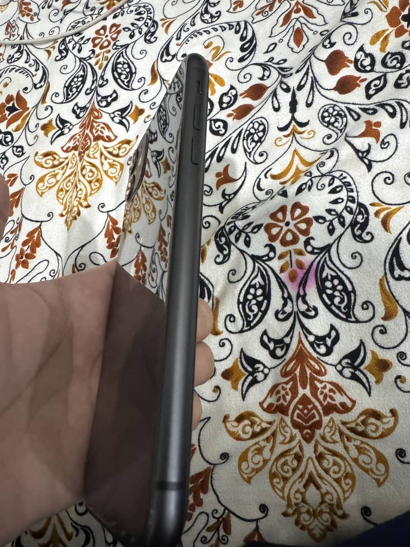 Apple iPhone 11 2