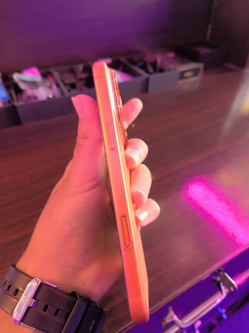 Apple iPhone 17 Pro Max 2