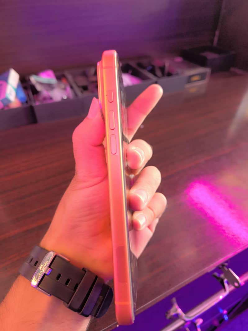 Apple iPhone 17 Pro Max 3