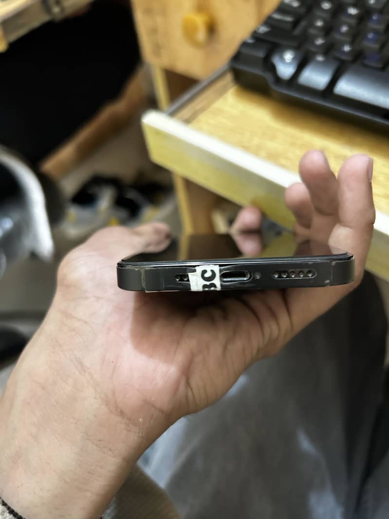 Apple iPhone 14 Pro 3