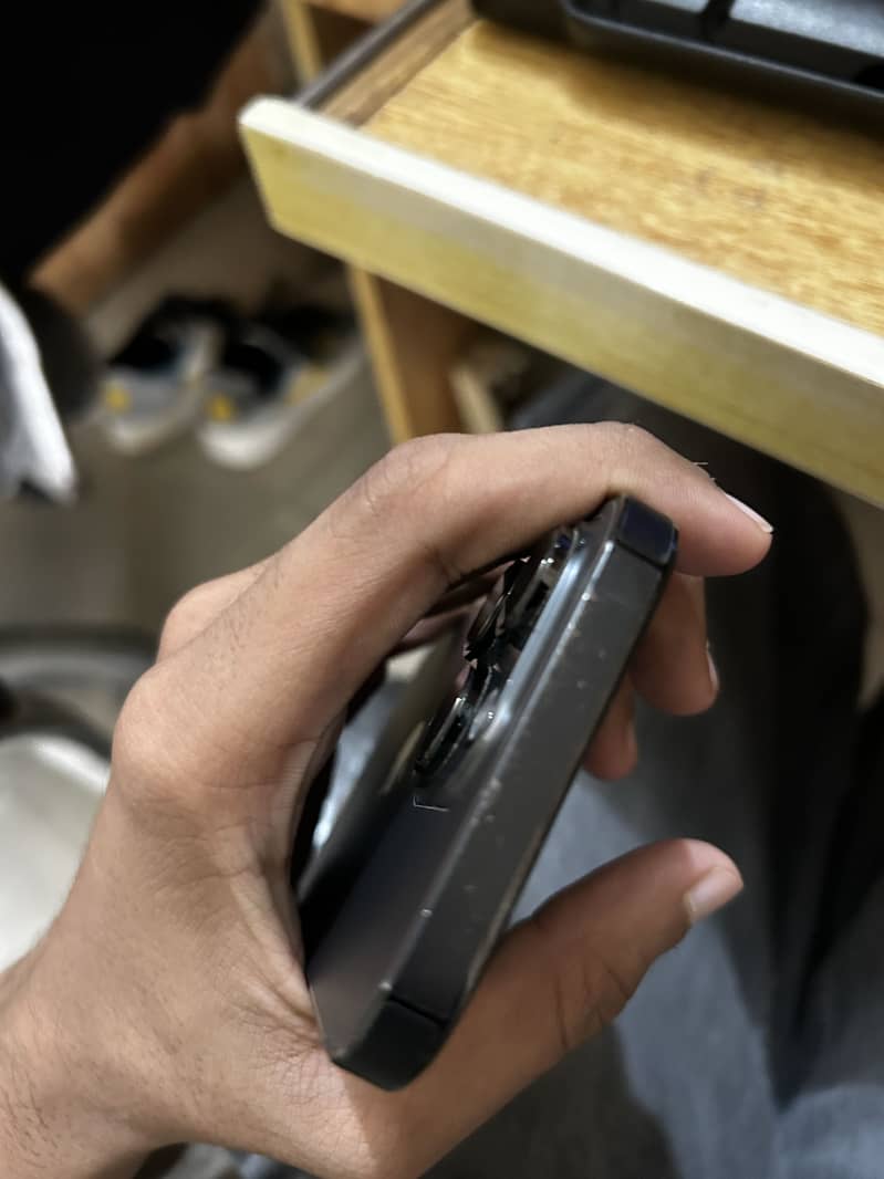 Apple iPhone 14 Pro 4