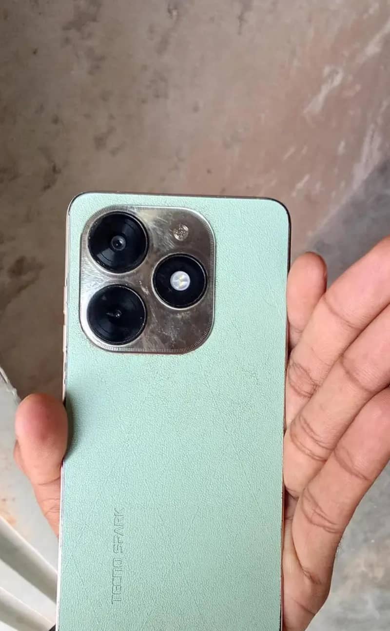 Tecno Spark 20C 0