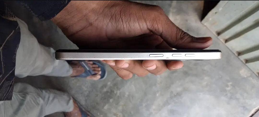Tecno Spark 20C 4