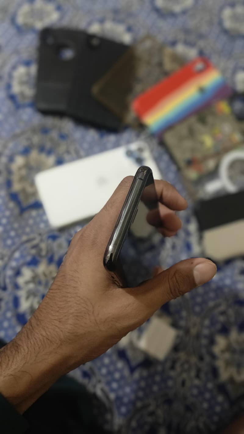 Apple iPhone XS 8
