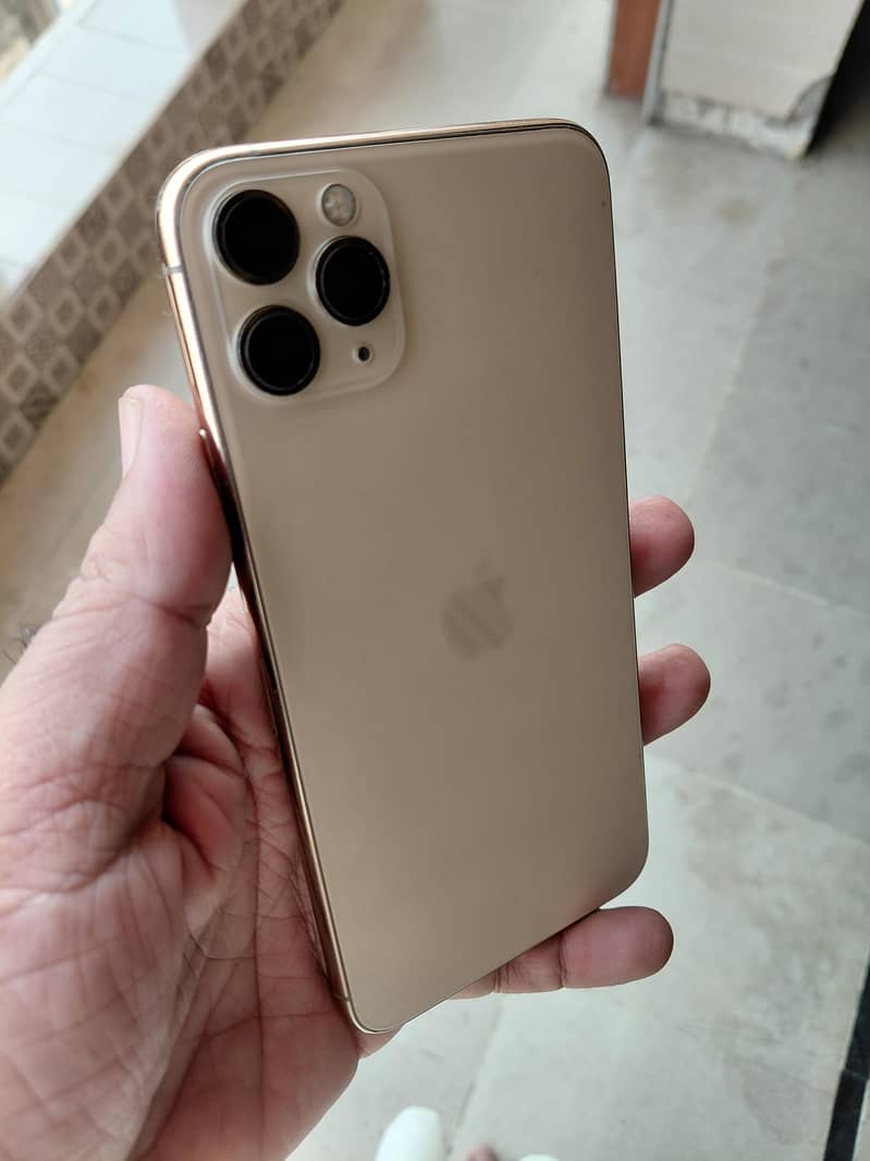Apple iPhone 11 Pro Max 3