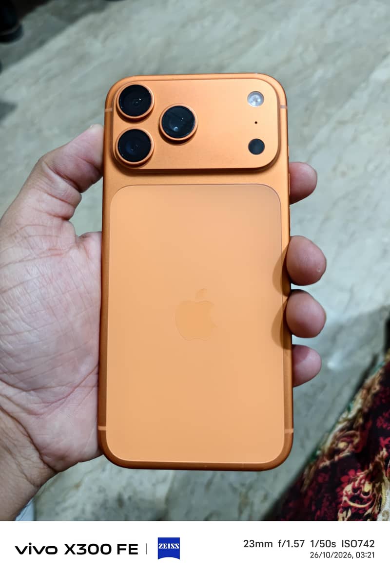 Apple iPhone 17 Pro Max 0