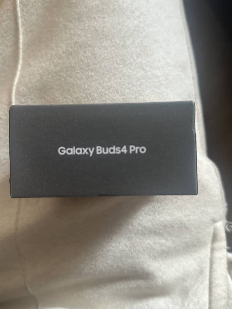 Galaxy buds4 pro 1