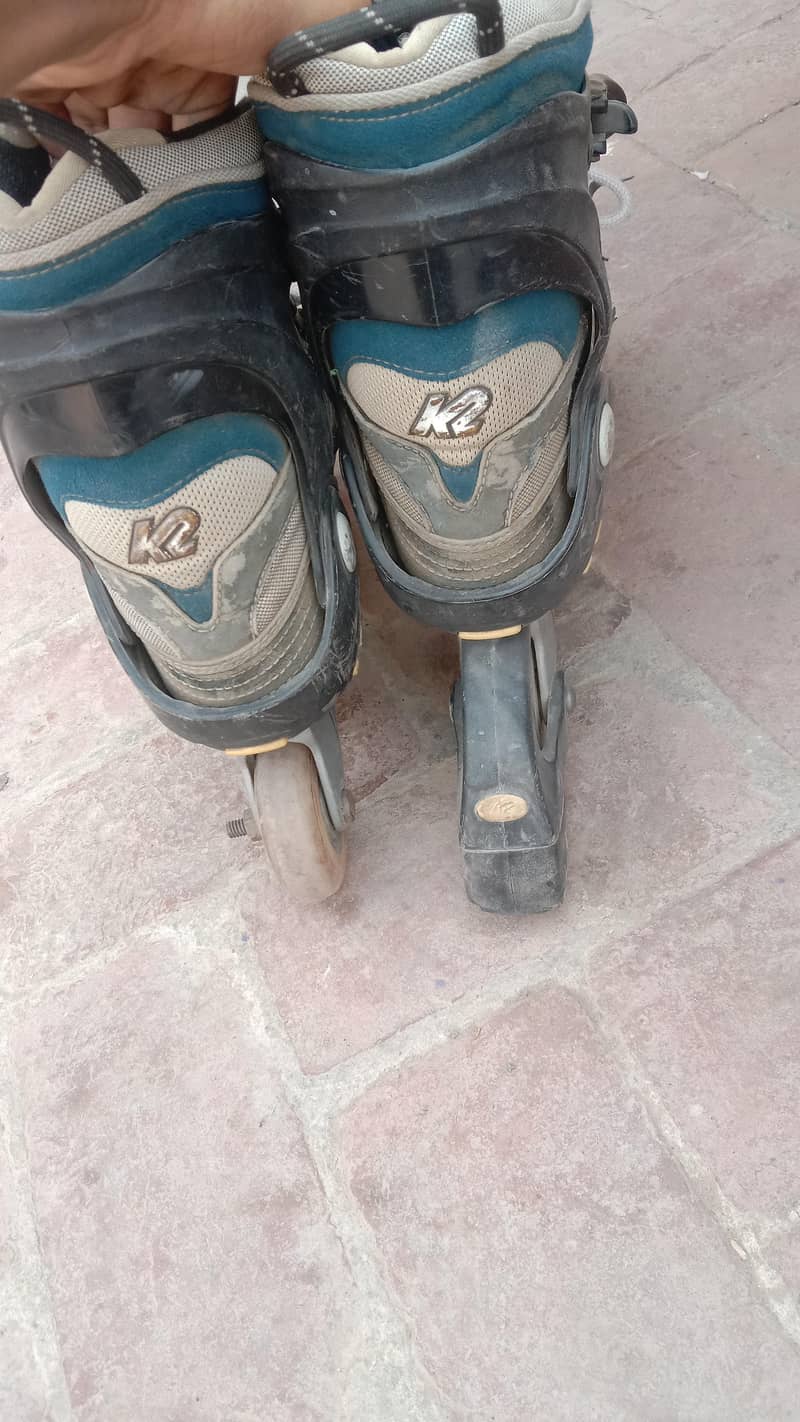 skating shoes condition 9/10 4