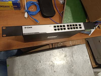D-Link DGS-F1016P 16-Port Gigabit PoE Switch – Excellent Condition