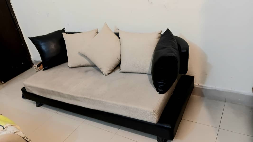 5 seater Sofa set 0