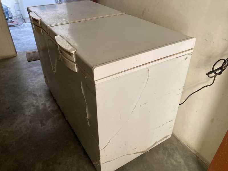 Deep freezer waves 1