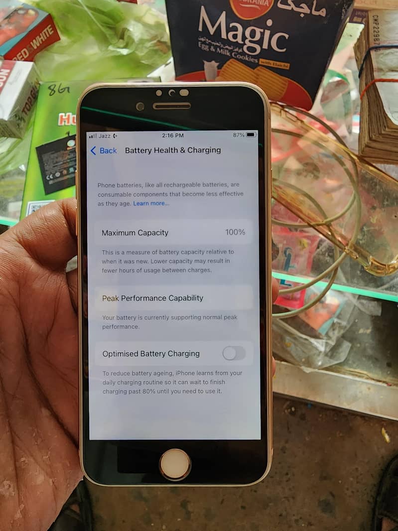 Apple iPhone 8 6
