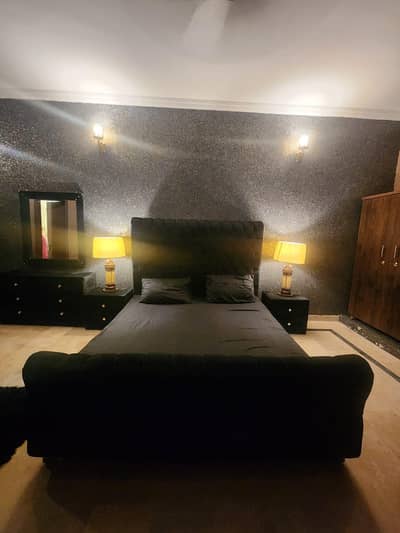 Furnish room available in F11/2 for Male with mess