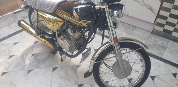 Honda CG 125 gold edition brand new