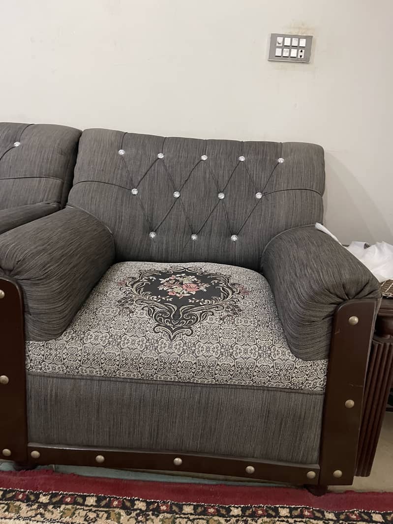 7 seater sofa set 10/10 condition 3