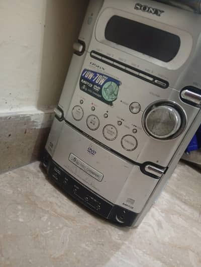 Sony Speakers built in Bluetooth very heavy bass and sound
