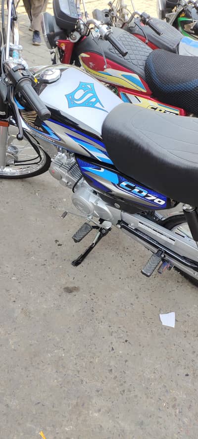 Honda CD 70 black
