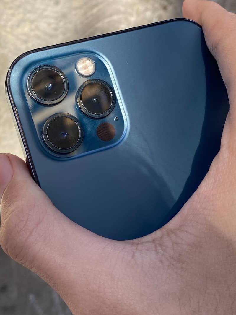 Apple iPhone 12 Pro 1