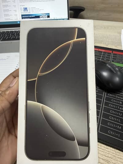 Apple iPhone 16 Pro Max