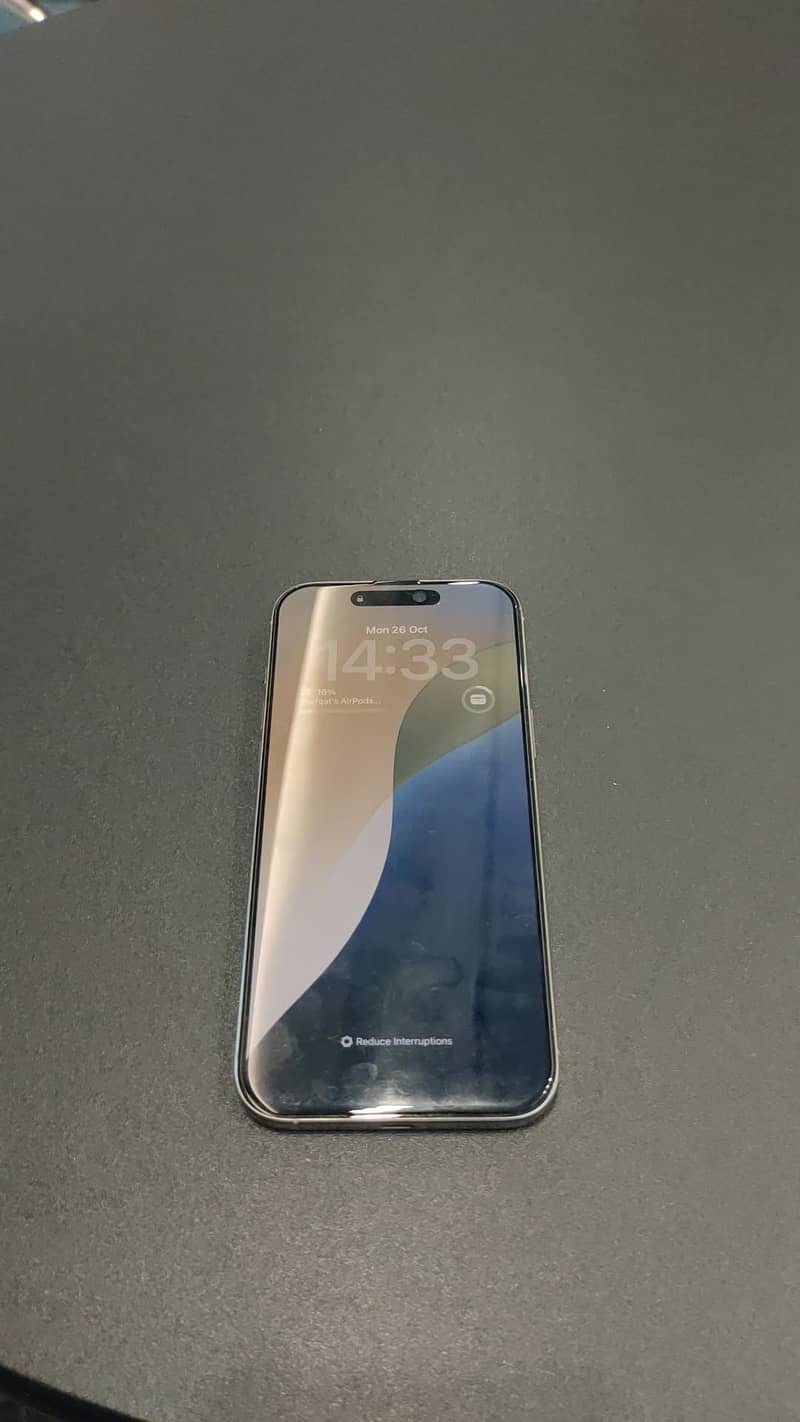 Apple iPhone 16 Pro Max 3