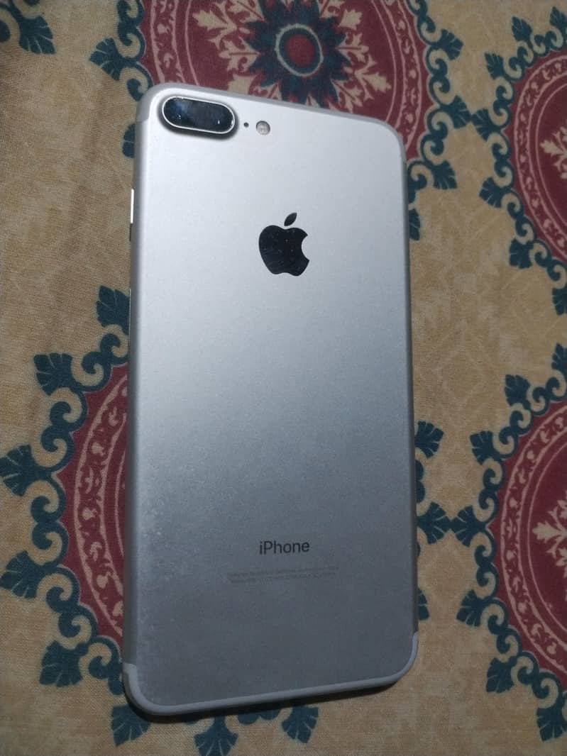 Apple iPhone 7 Plus 0