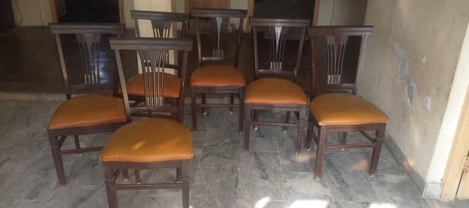 6 used Dinning chairs