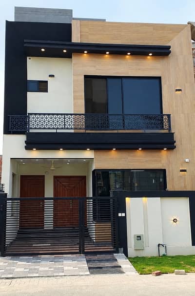 Fasing Park 5 Marla Brand New House Available For Sale Etihad Town Phase 1 Direct Access Main Boulevard 150 Road